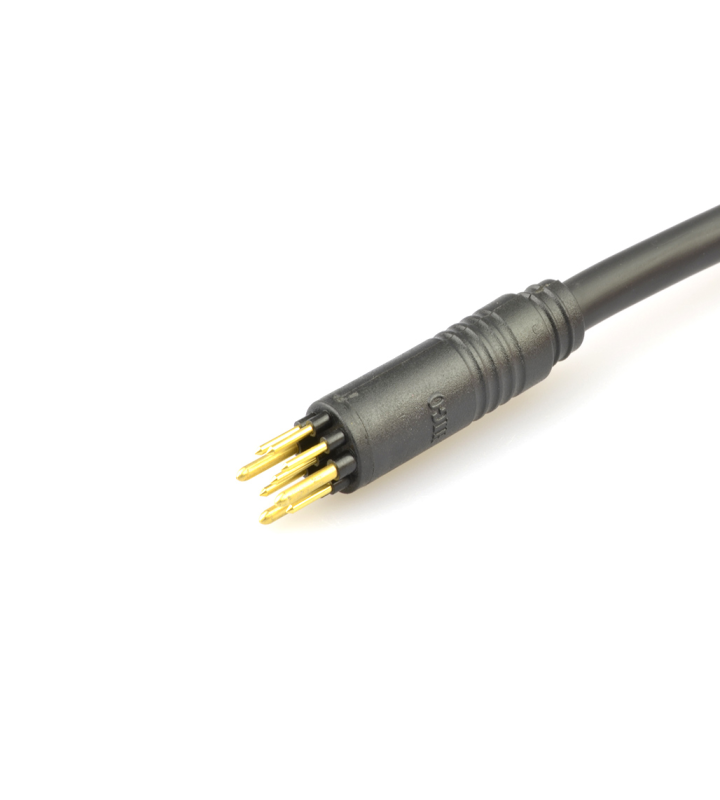 Male cable connector