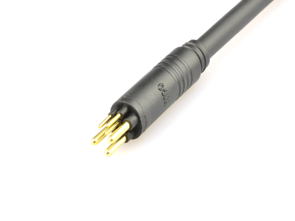 Male cable connector