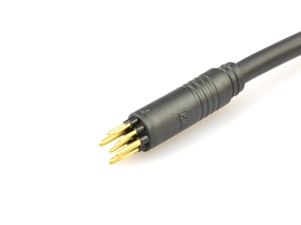 Male cable connector