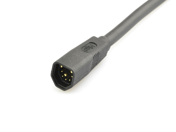 Male cable connector